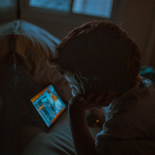 Розлад асоціацій при засипанні у дітей: симптоми, причини та лікування